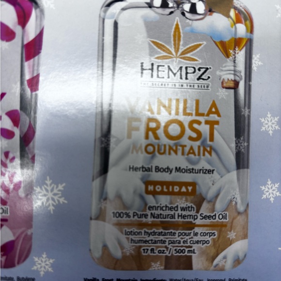 Hempz Sweet Wonderland Candy Cane Lane lotion set - Picture 6 of 7